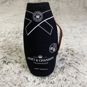 Moët & Chandon Champagne Isotherm Suit Bottle Coozie Cool Jacket Carrying Case